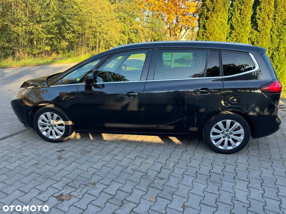 Opel Zafira - 8