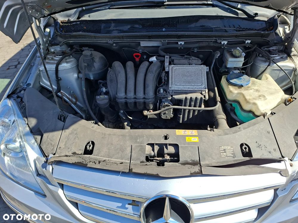 Mercedes-Benz Klasa B 180 EU5 - 11