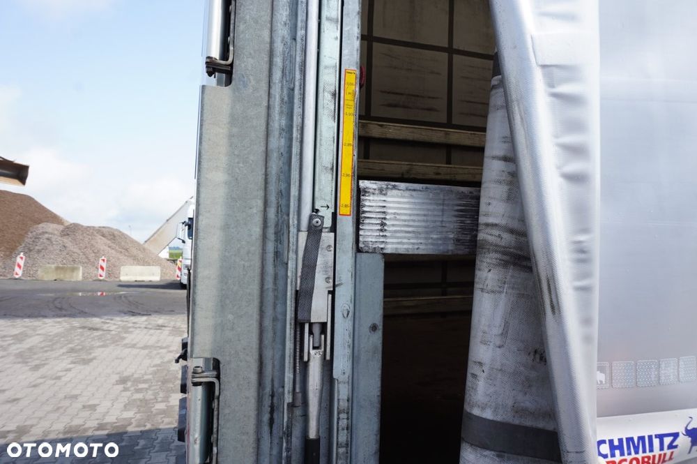 Schmitz Cargobull FIRANA VARIOS 385/55 R 22,5 OŚ PODNOSZONA * 2022 * - 16