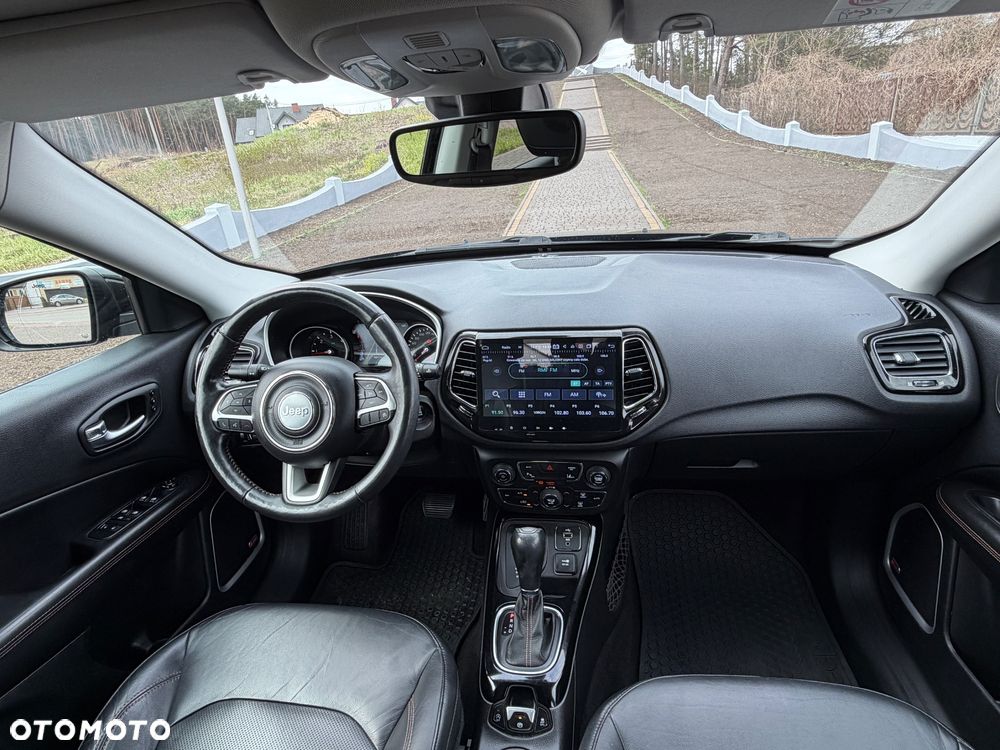 Jeep Compass - 16