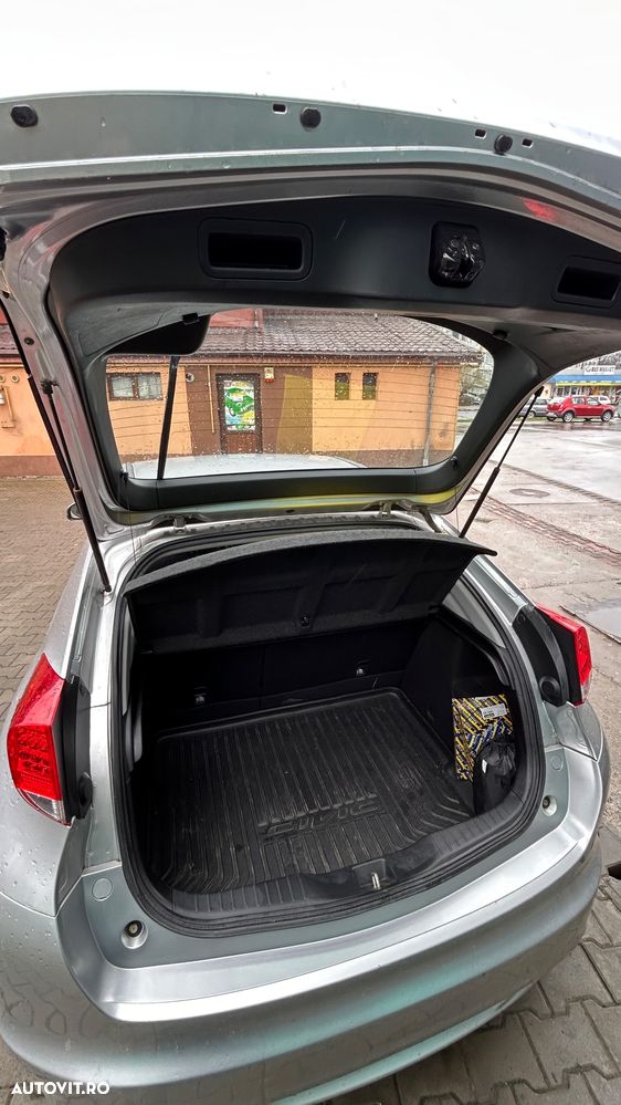 Honda Civic 1.4 i-VTEC Sport - 12