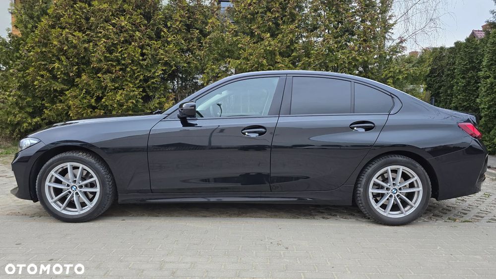 BMW Seria 3 320i - 1