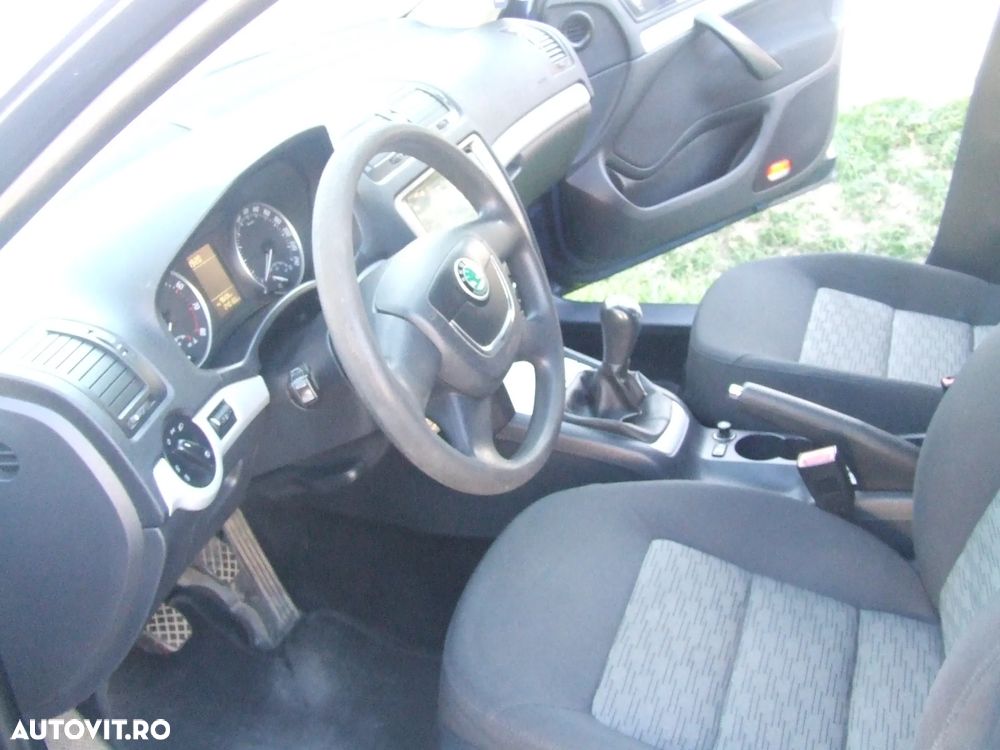 Skoda Octavia 1.8 TSI Drive - 9