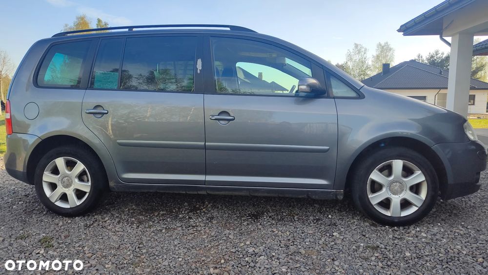 Volkswagen Touran 2.0 TDI DPF Trendline - 5