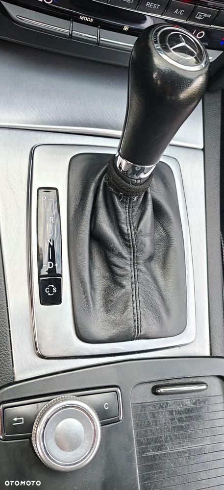 Mercedes-Benz Klasa E 350 CGI BlueEff - 29