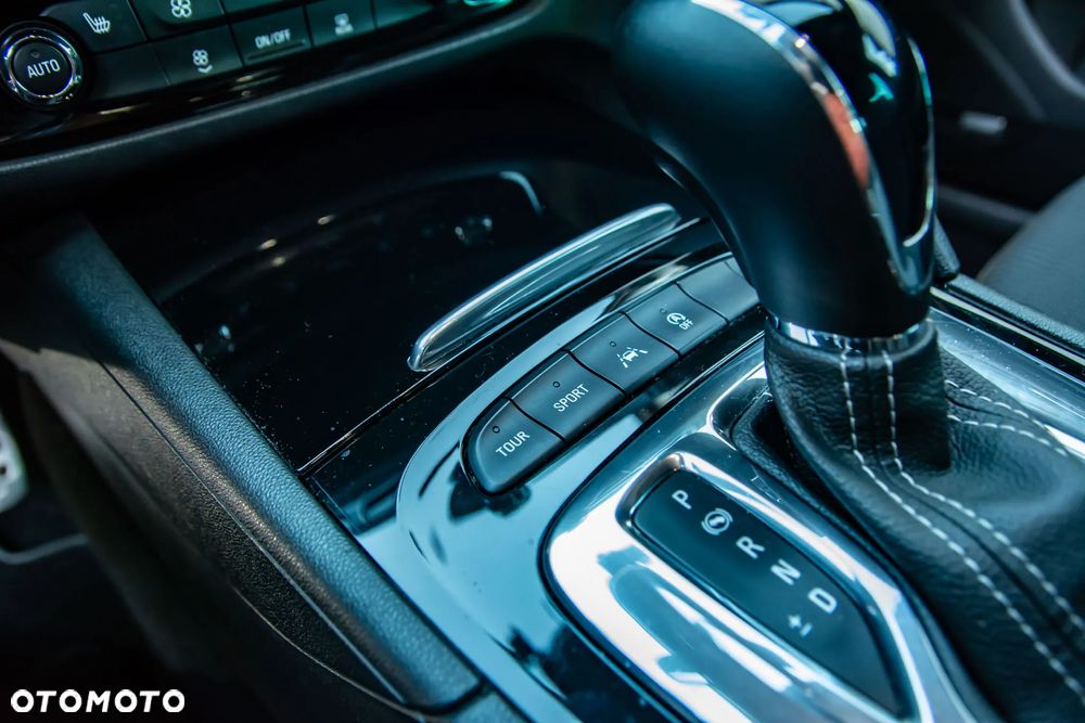 Opel Insignia 2.0 CDTI 4x4 Innovation S&S - 9