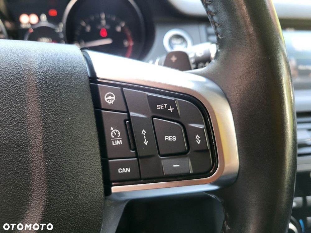 Land Rover Discovery Sport - 36