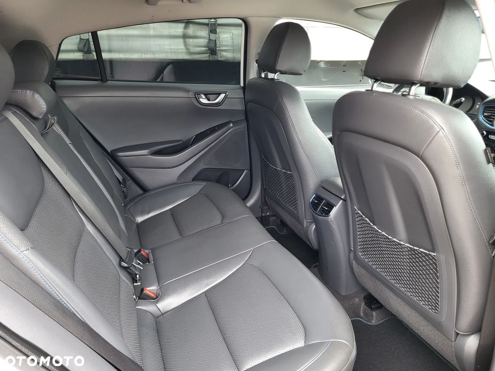 Hyundai IONIQ Plug-in hybrid Platinum - 28