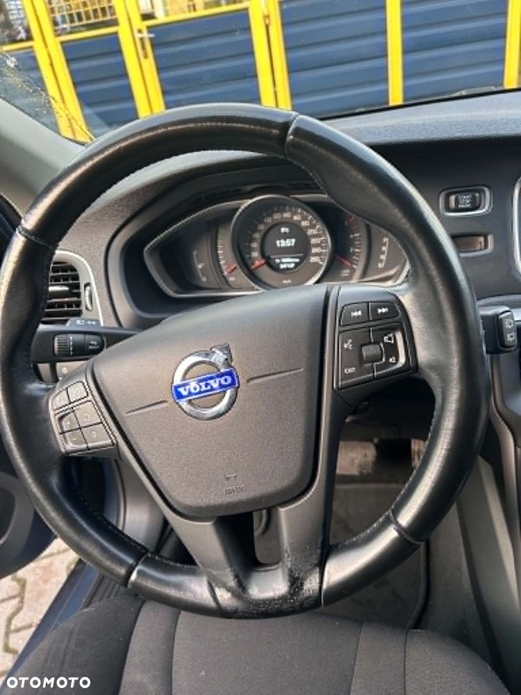 Volvo V40 D2 Kinetic - 5