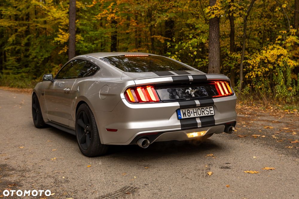 Ford Mustang 3.7 V6 - 12
