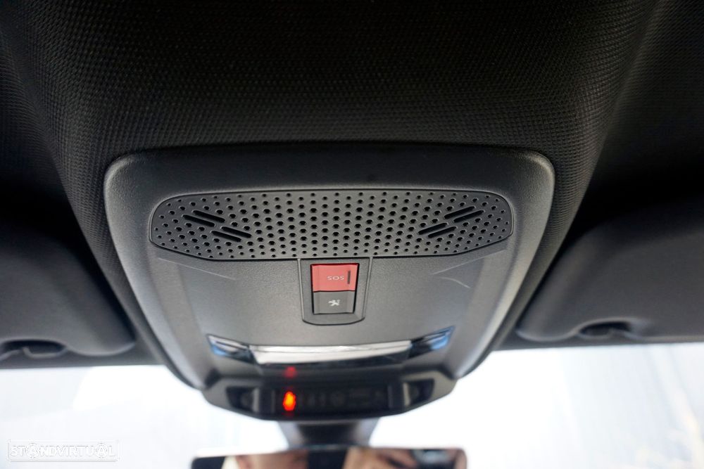 Peugeot 208 1.2 PureTech GT Line - 32