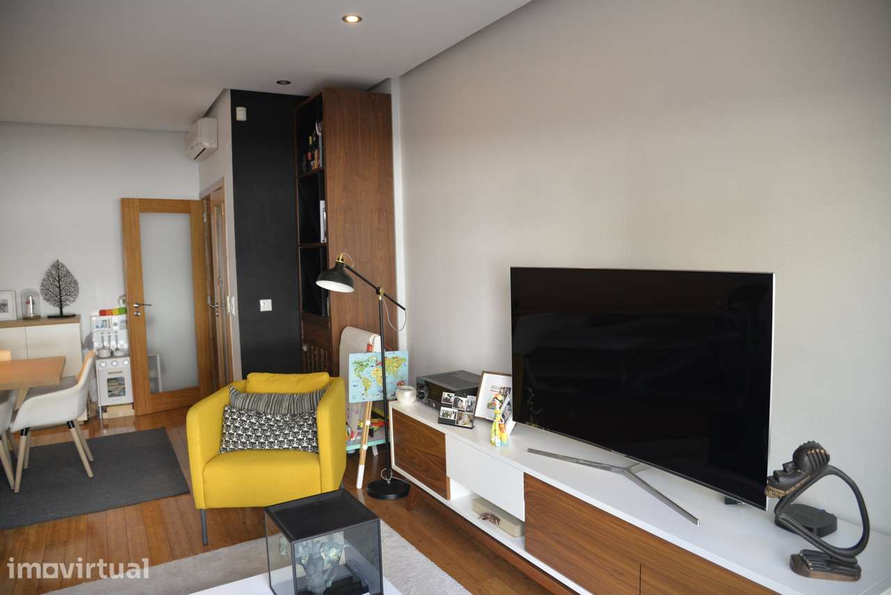T2 Premium c/ Grande Terraço e Box Dupla em Oeiras - Lagoas Park e A5. - Grande imagem: 2/31