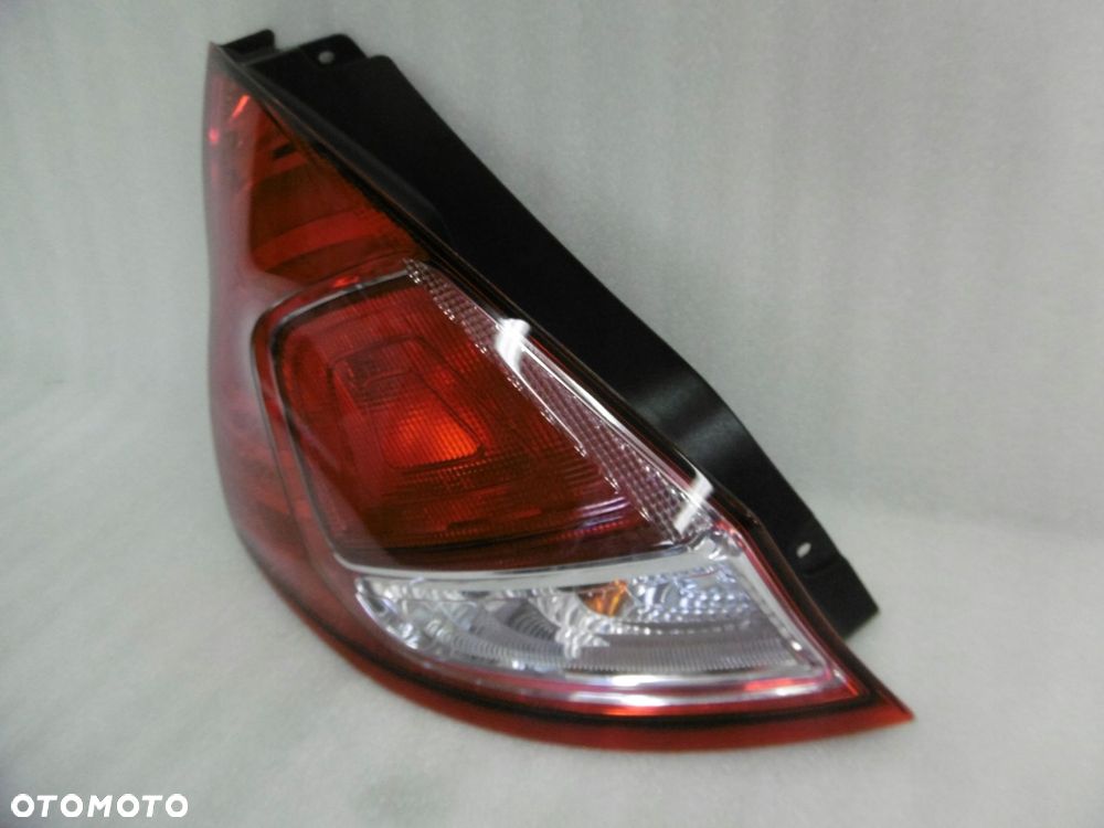 FORD FIESTA MK7- lampa tylna lewa - 3