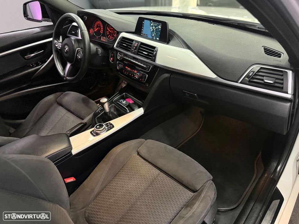 BMW 316 d Pack M - 32