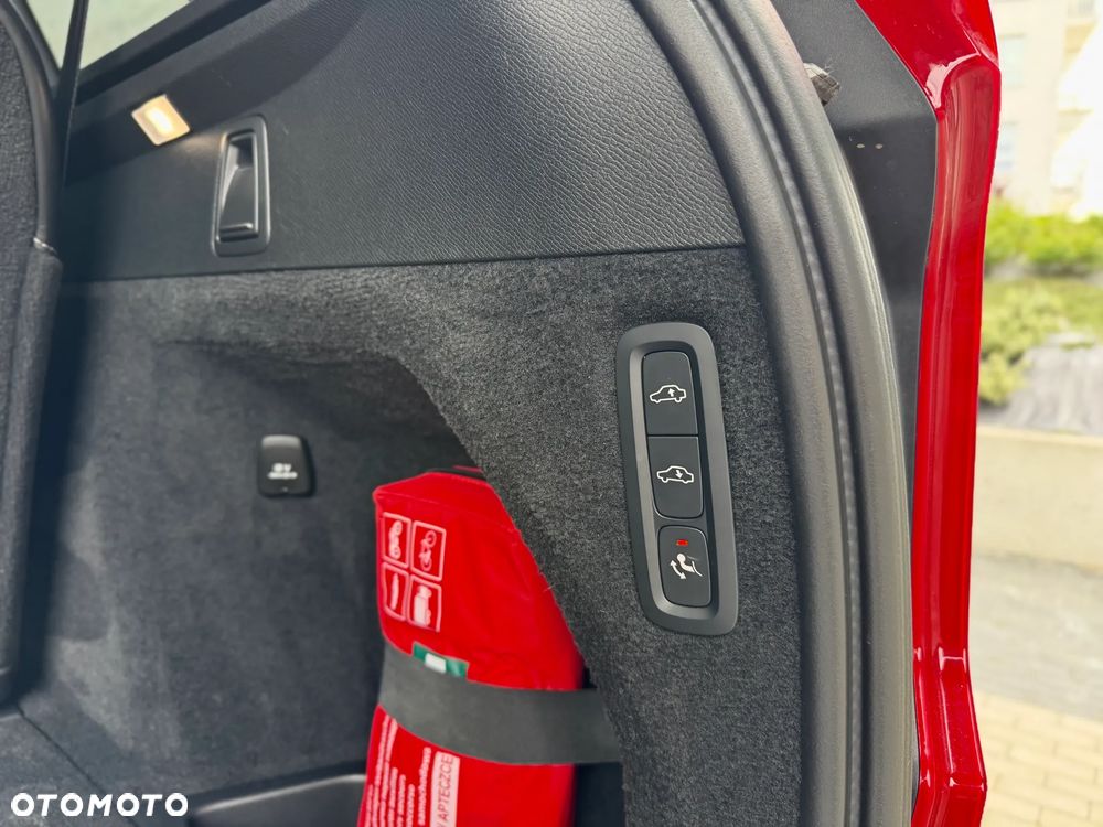 Volvo XC 90 - 25