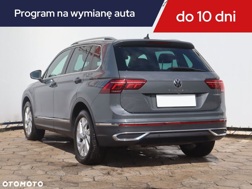 Volkswagen Tiguan - 6