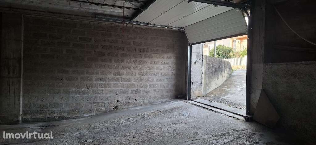 Garagem - Ferreiros - Grande imagem: 3/4