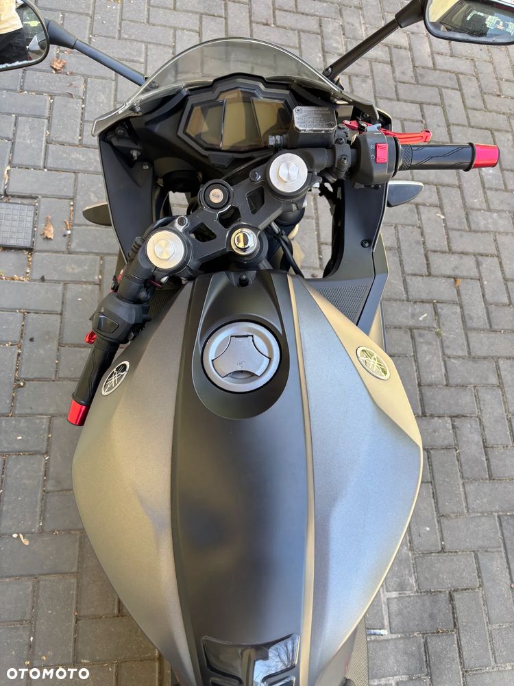 Yamaha YZF - 5