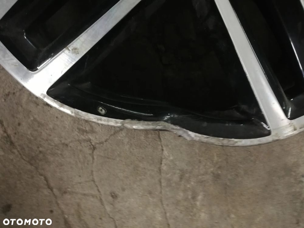 Felga aluminiowa Audi OE 8R0601025AM 8.5x 21 5x112 ET 33 - 4