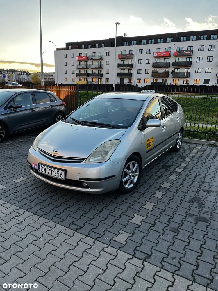 Toyota Prius 1.5 VVT-i Sol - 4