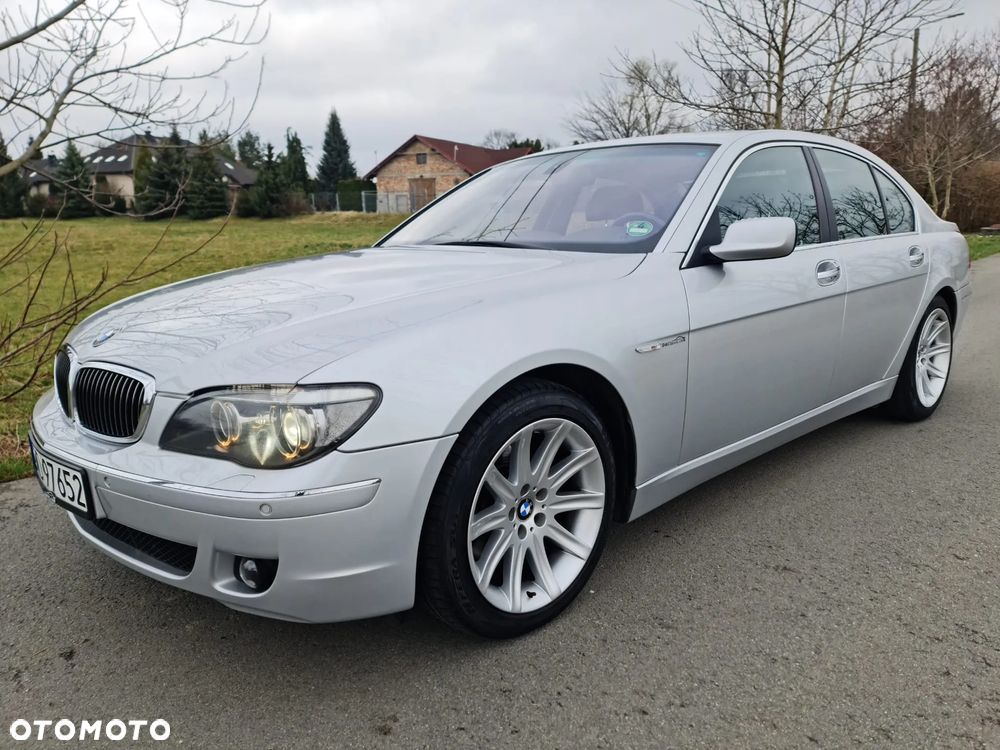 BMW Seria 7 740Li - 18