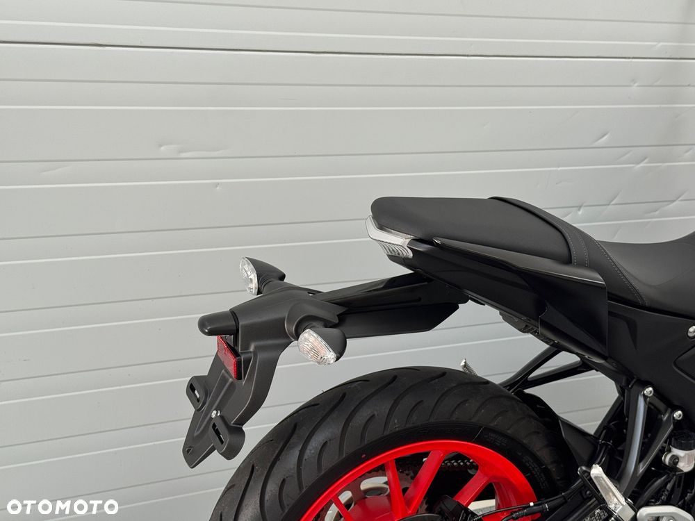 Yamaha MT - 5