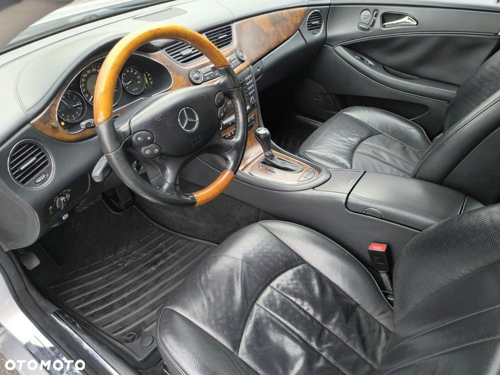 Mercedes-Benz CLS - 14