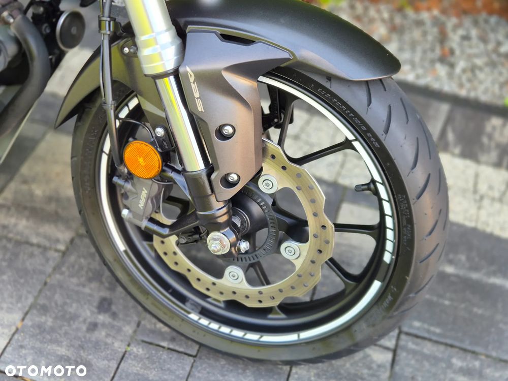 Honda CB - 9