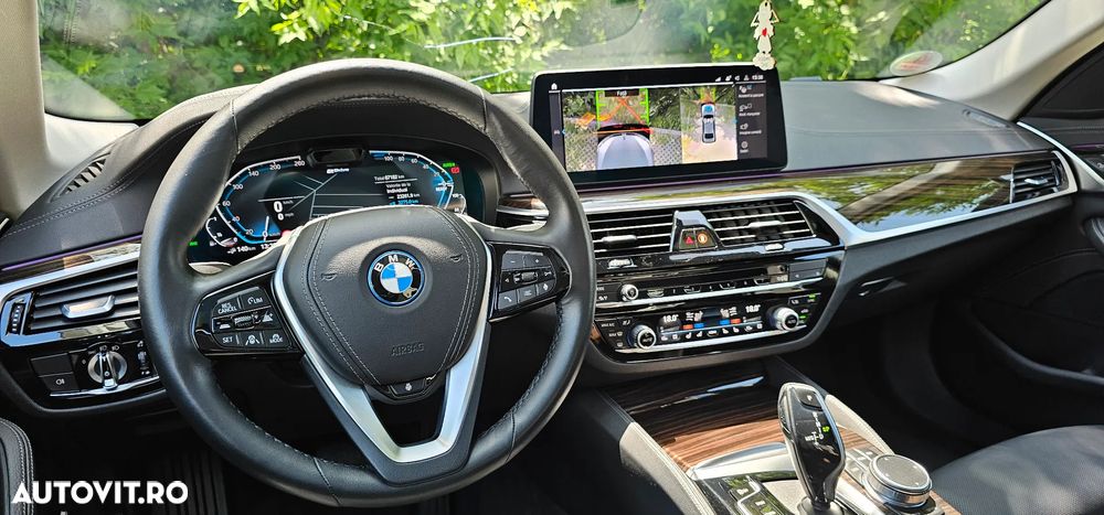 BMW Seria 5 530e xDrive AT PHEV - 17