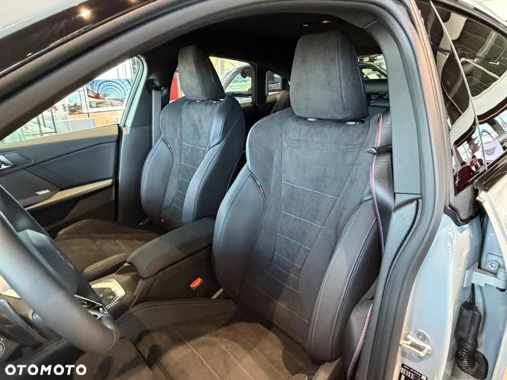 BMW Seria 2 220 mHEV - 19