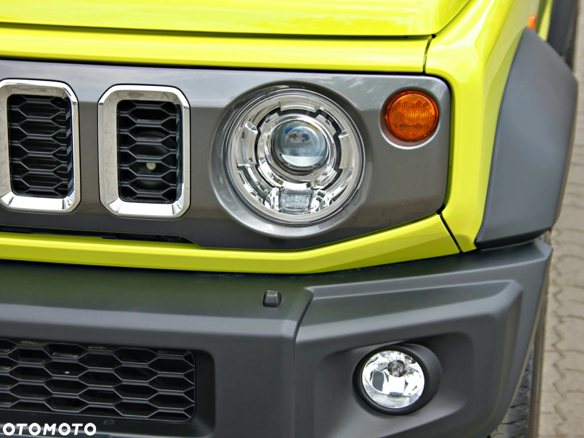 Suzuki Jimny 1.5 Premium - 4