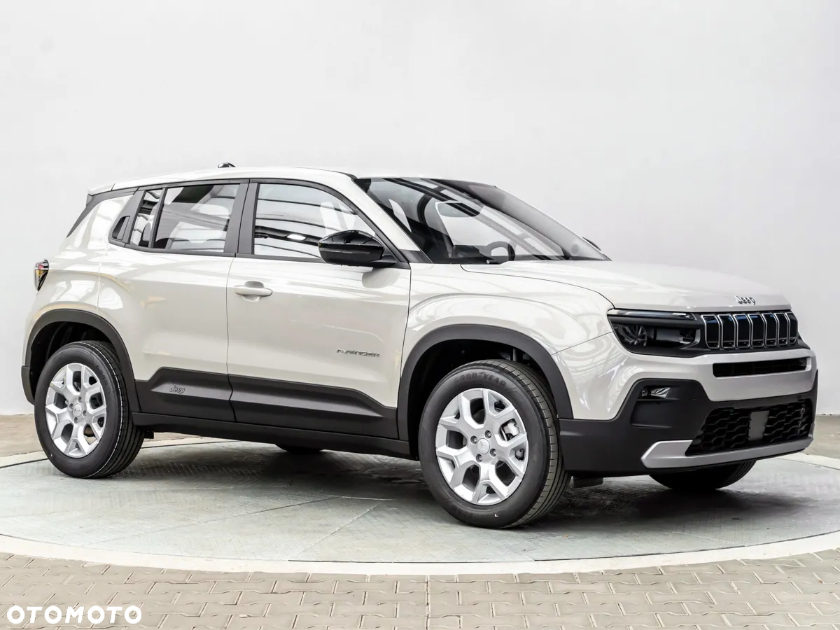 Jeep Avenger 1.2 T3 mHEV Altitude FWD eDCT6 - 8