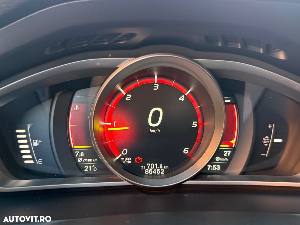 Volvo V40 D3 Summum - 20