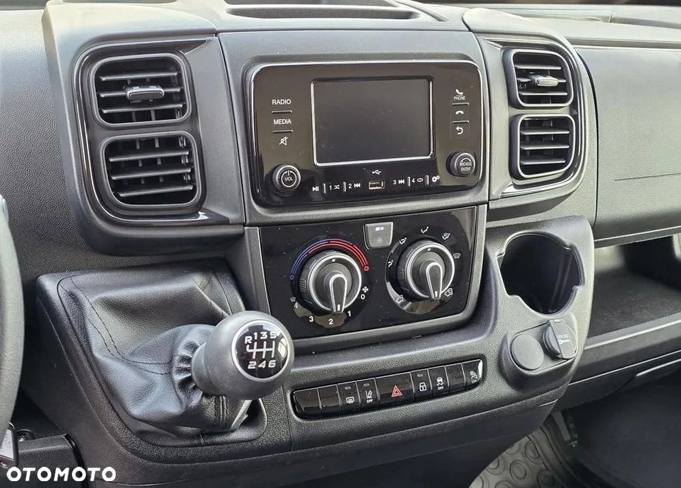 Opel Movano L4H2 2.2 140KM - 9