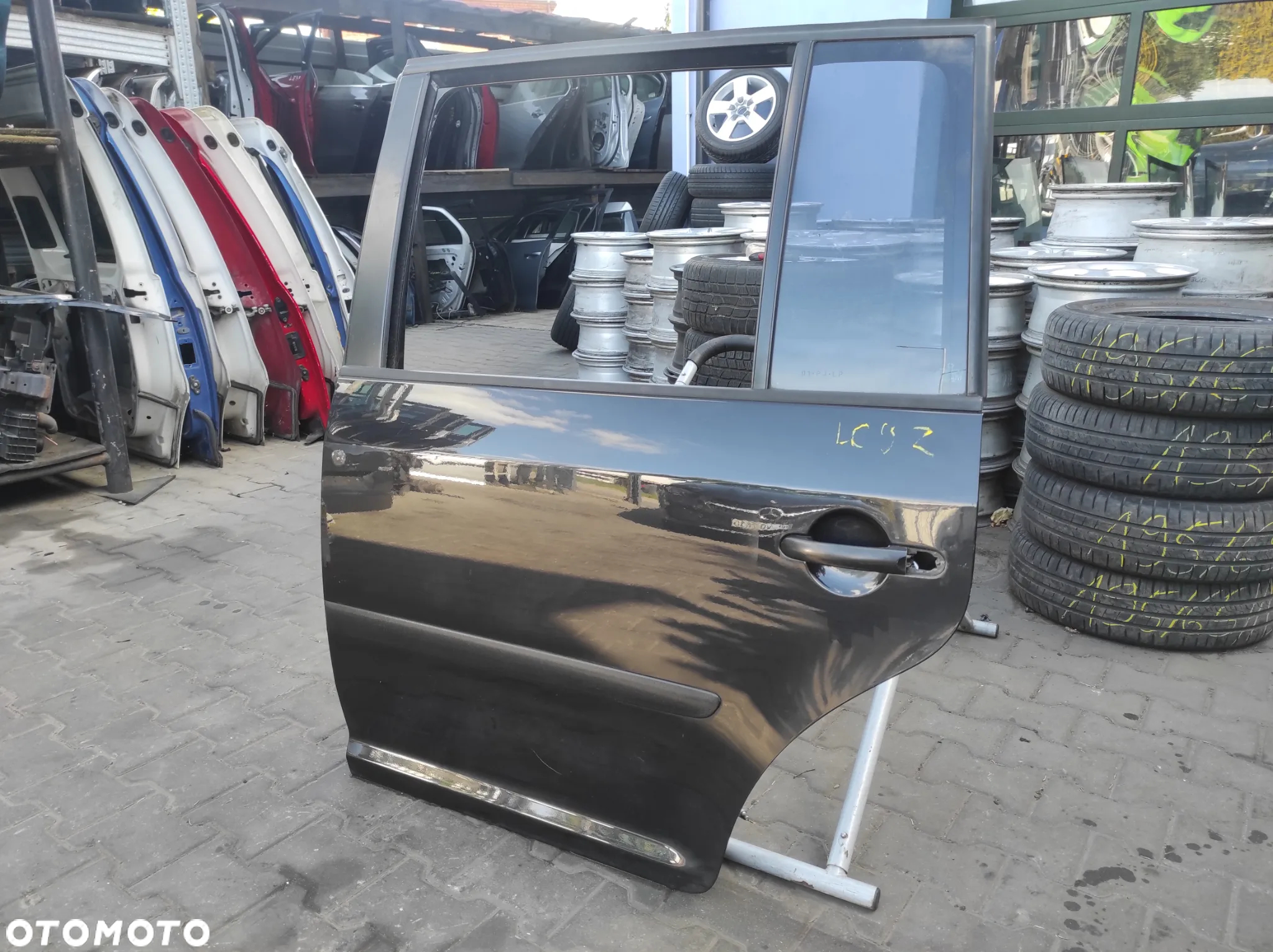 VW TOURAN 1T0 DRZWI TYLNE LEWE TYŁ LEWY LC9Z CZARNE WYSYŁKA !!! - 2