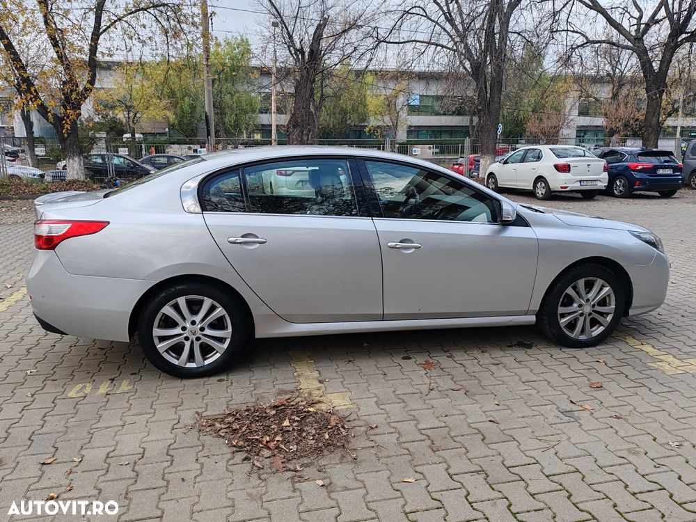 Renault Latitude - 6