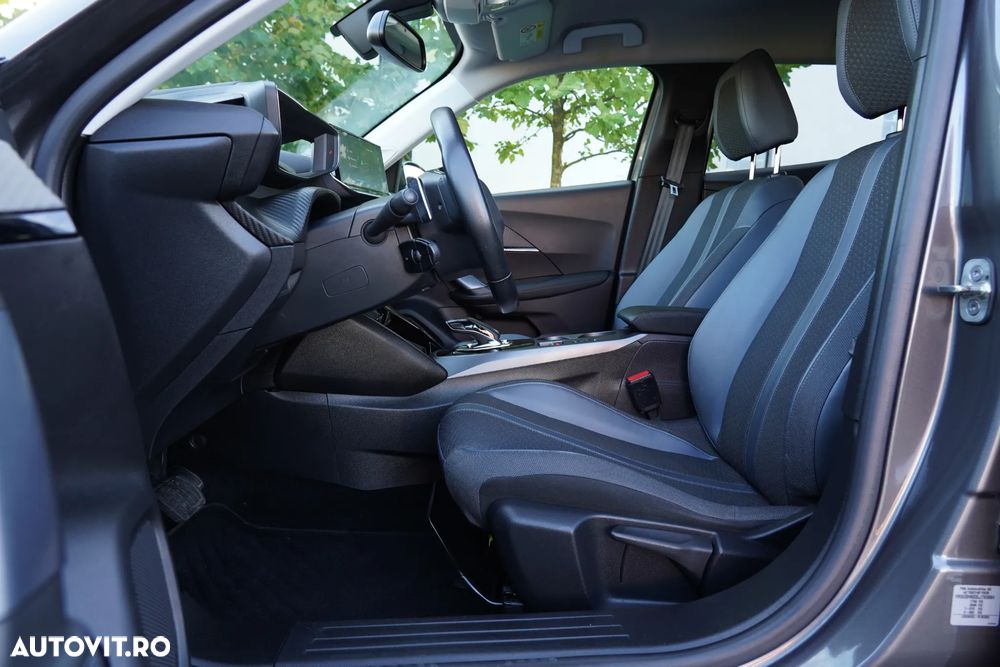 Peugeot 2008 PureTech 130 EAT8 Allure - 12