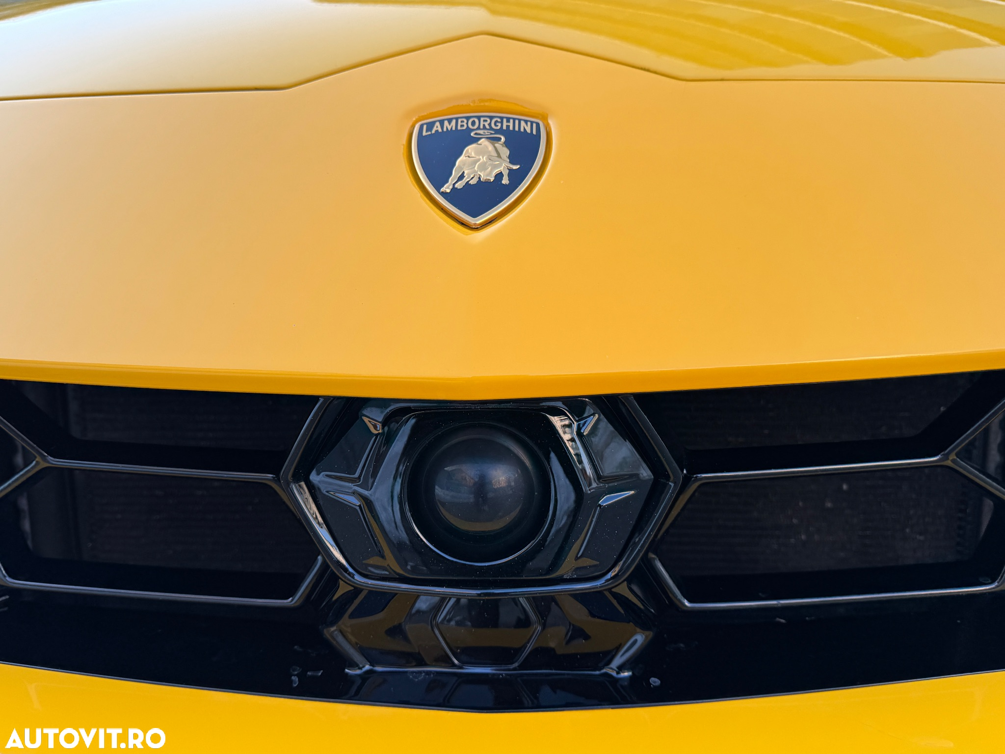 Lamborghini URUS Standard - 28
