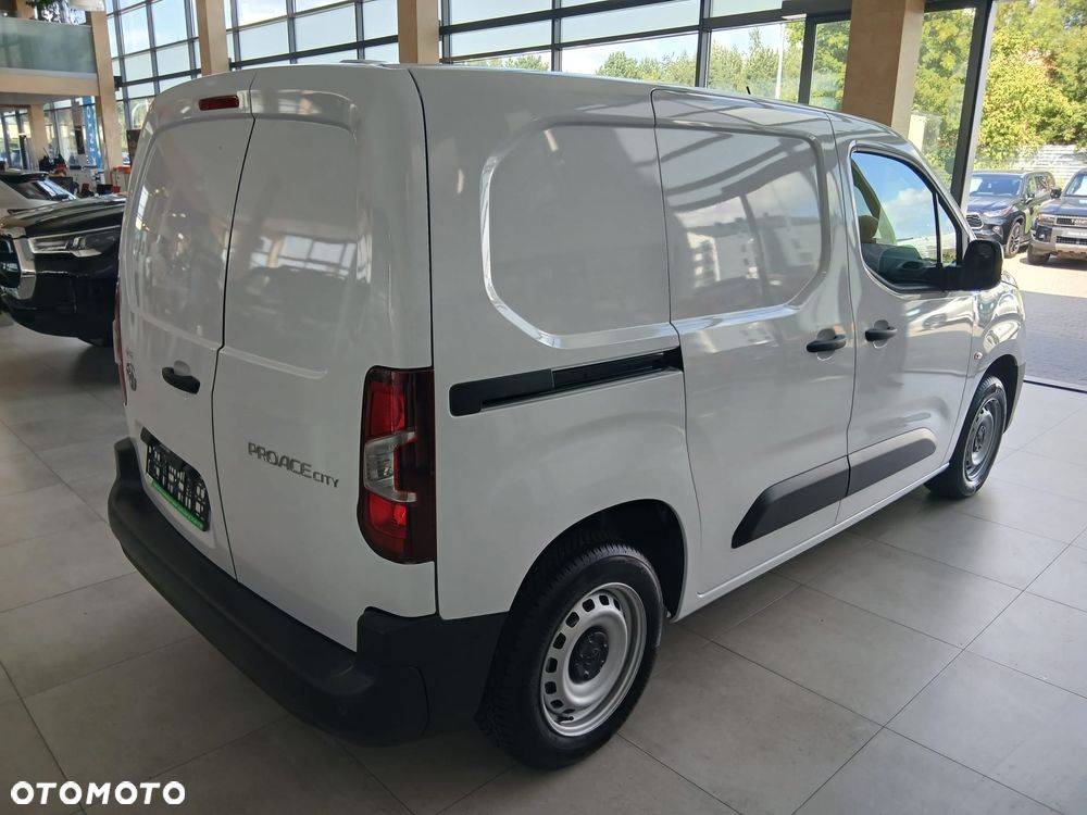 Toyota Proace City - 4