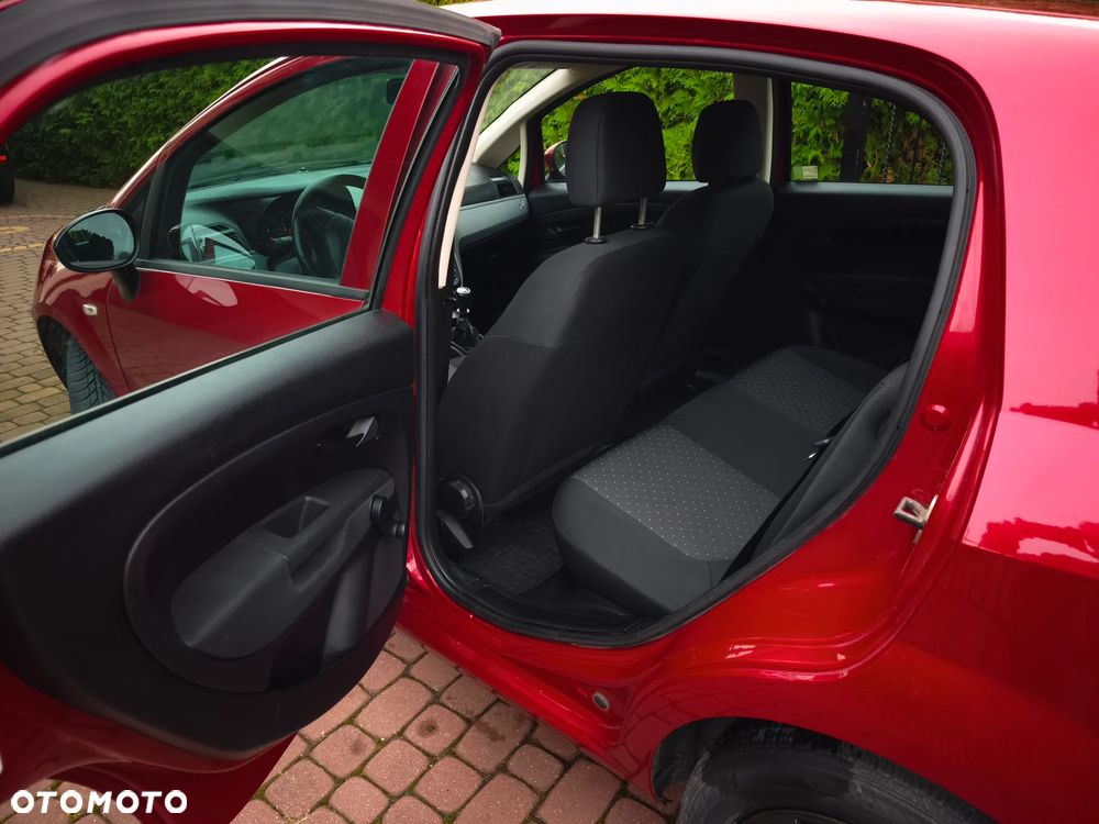 Fiat Grande Punto - 9