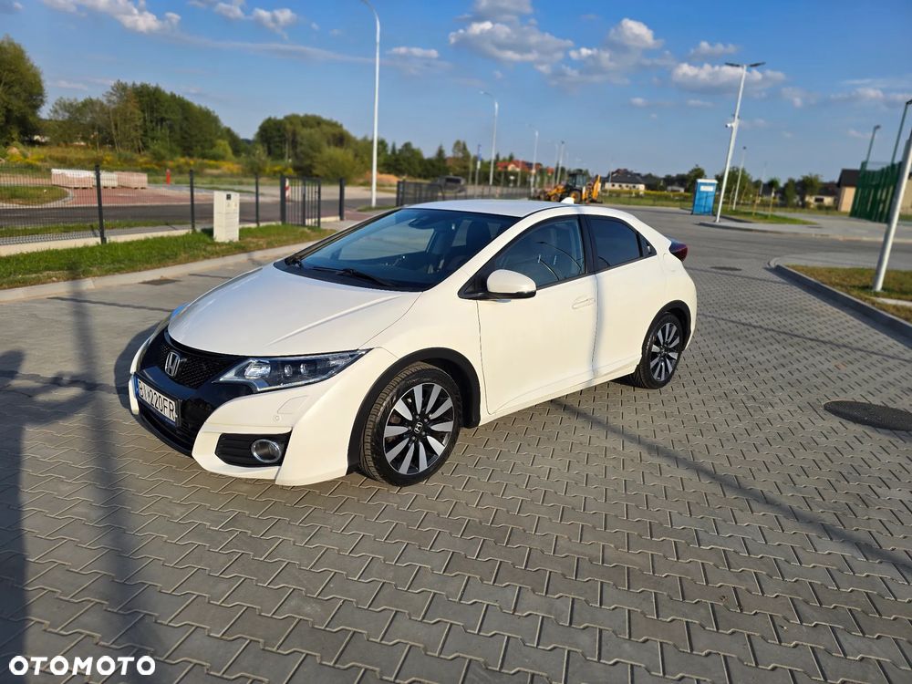 Honda Civic 1.8 Lifestyle (Honda Connect+) - 4