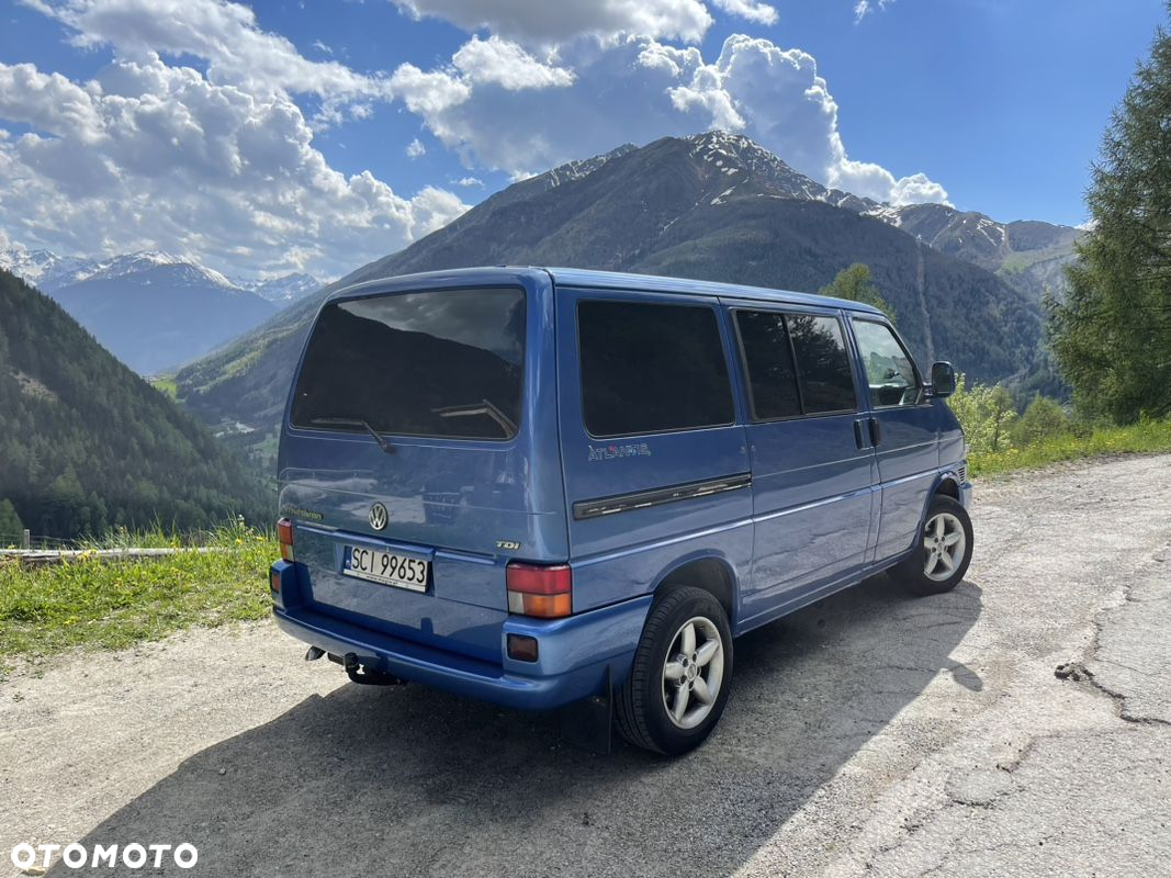 Volkswagen Multivan - 15