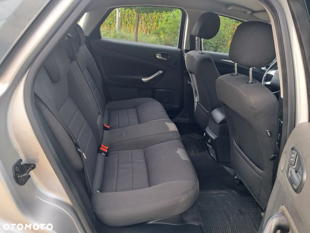 Ford Mondeo 2.0 TDCi Viva Titanium - 17