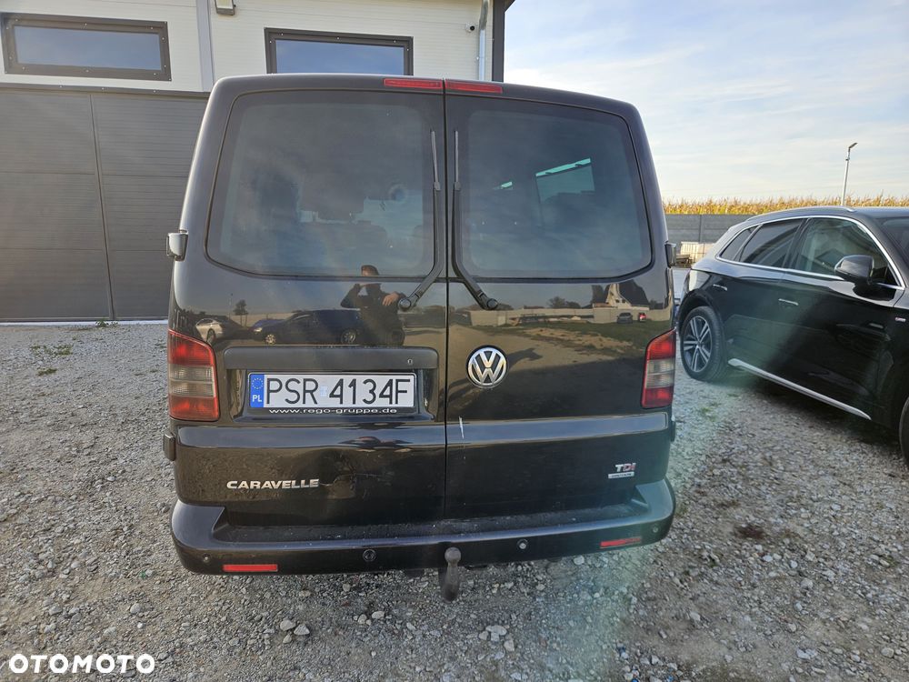 Volkswagen Caravelle - 10