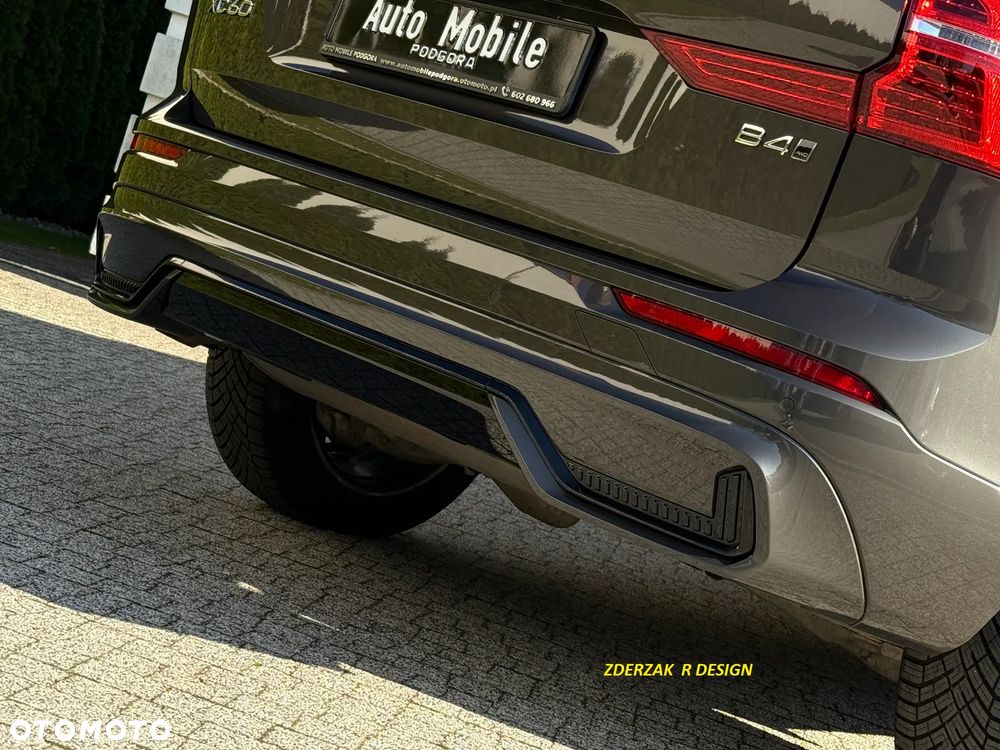 Volvo XC 60 B4 D AWD Plus Dark - 36