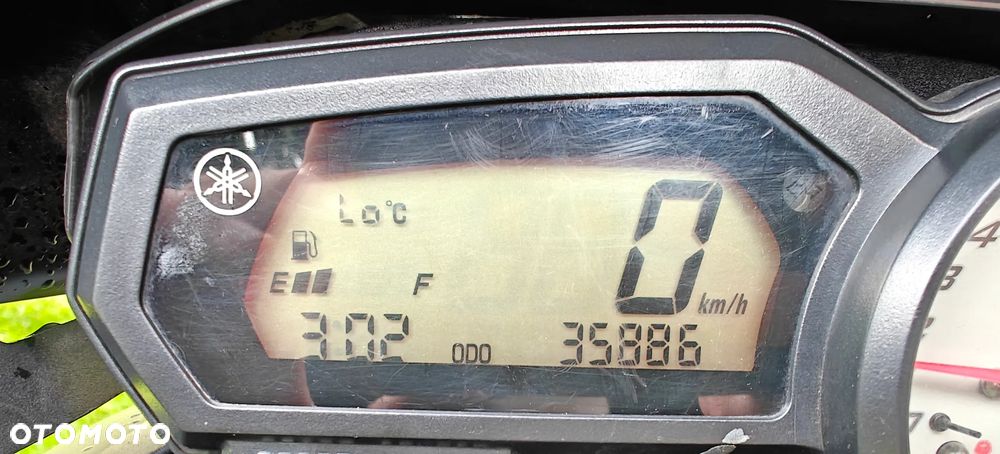 Yamaha FZ8 - 7
