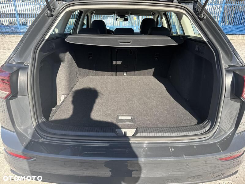 Volkswagen Golf - 18