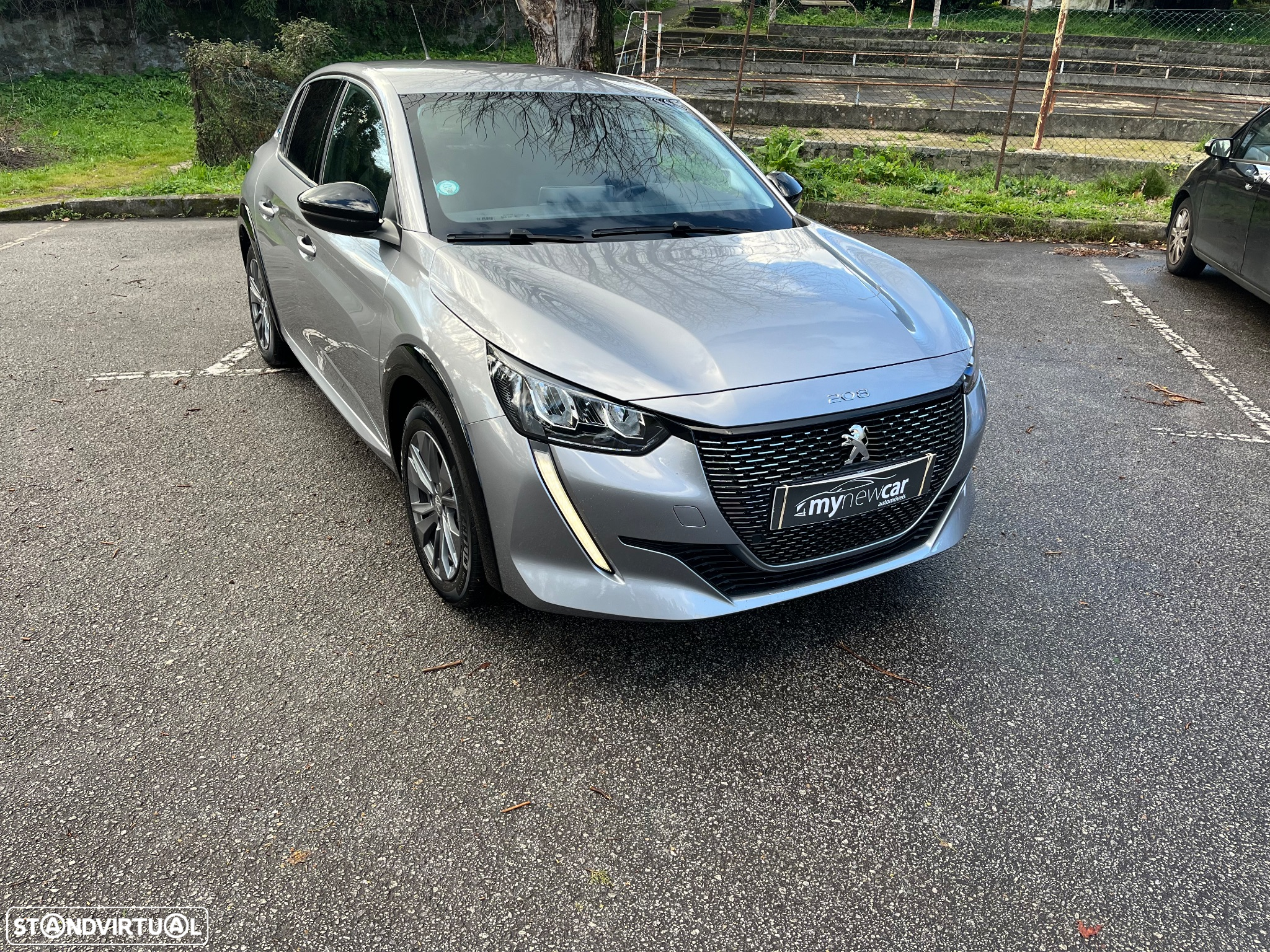 Peugeot e-208 50 kWh Allure - 3