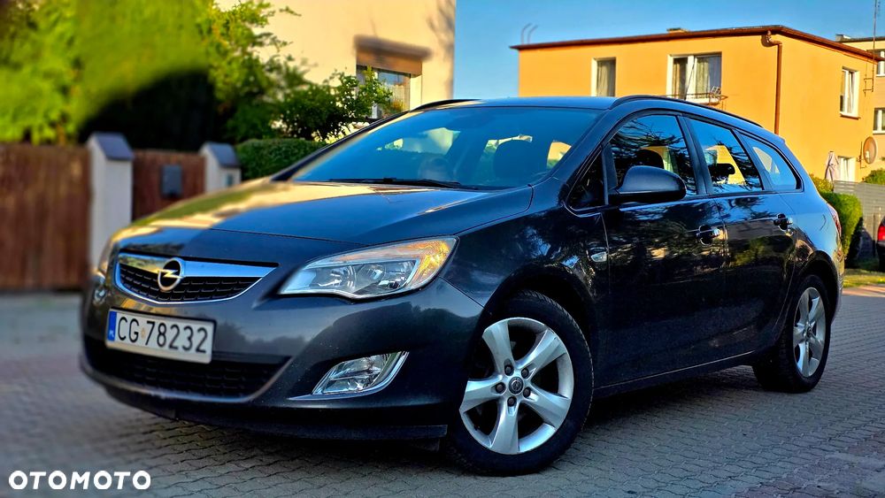 Opel Astra 1.7 CDTI Cosmo - 1