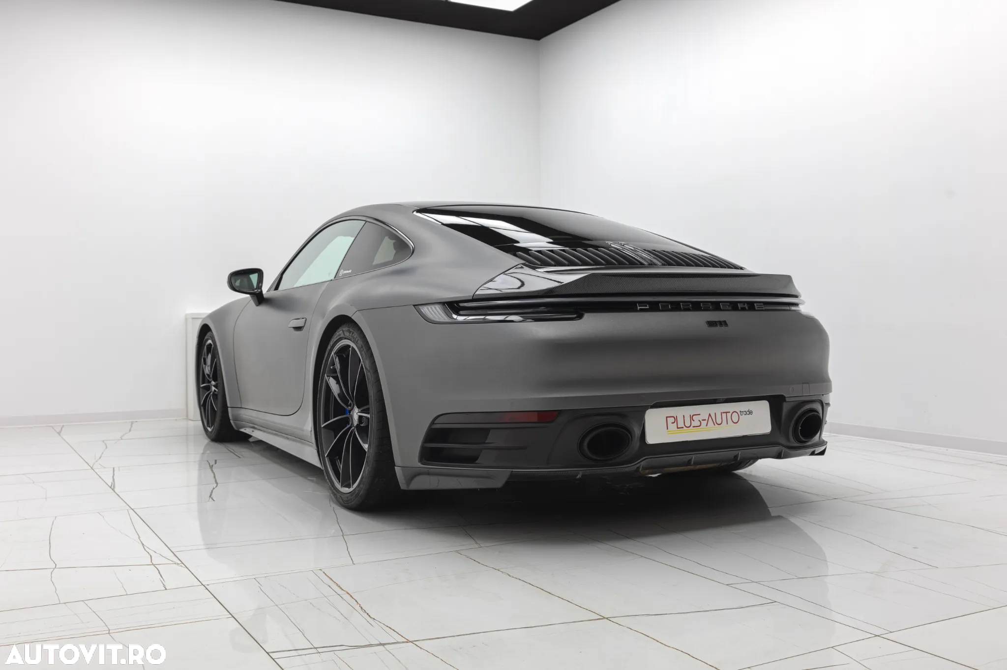 Porsche 911 Carrera 4S - 13